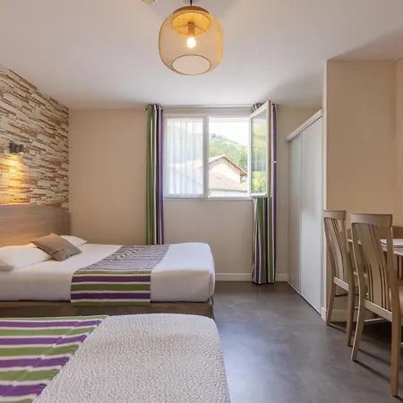 Logis Hôtel Andreinia&Cabanes Estérençuby Extérieur photo