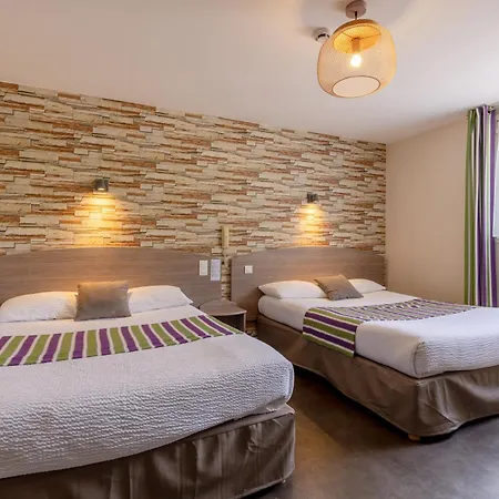 Logis Hôtel Andreinia&Cabanes Estérençuby Extérieur photo