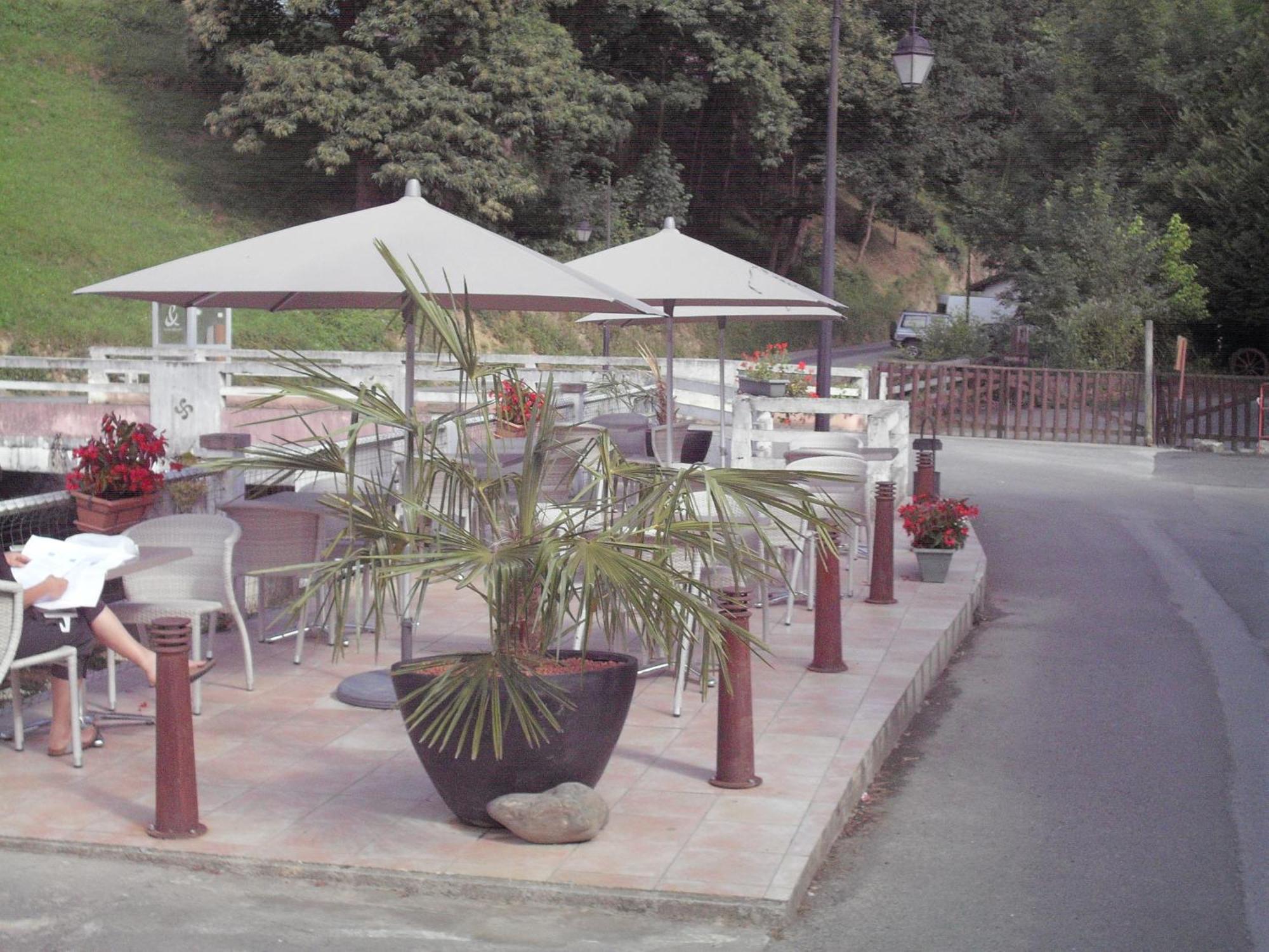 Hotel Logis Andreinia&cabanes Estérençuby