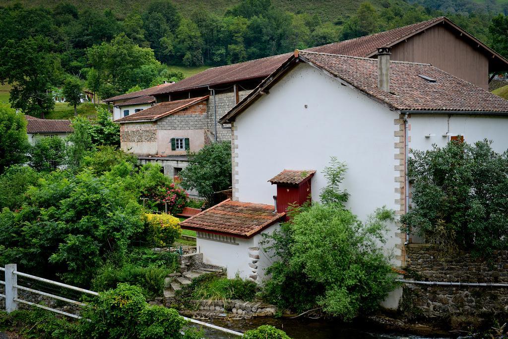 Logis Andreinia&cabanes Estérençuby